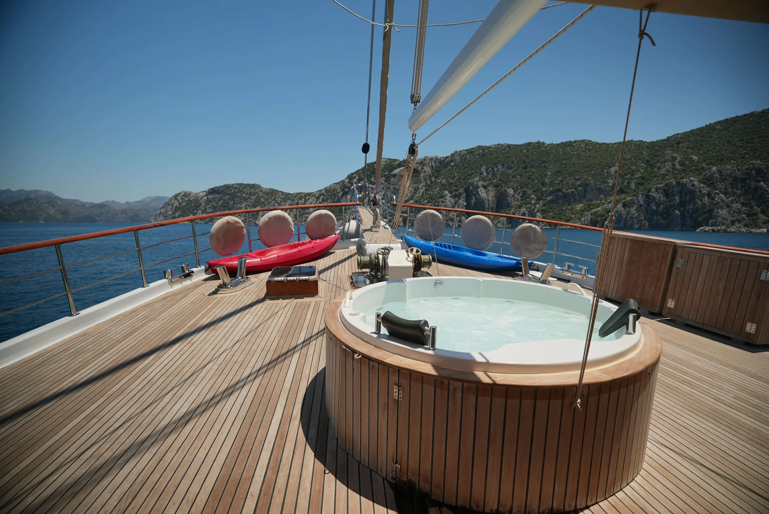 Jacuzzi KOCAOGLAN gulet charter Turkish Riviera 6 cabins